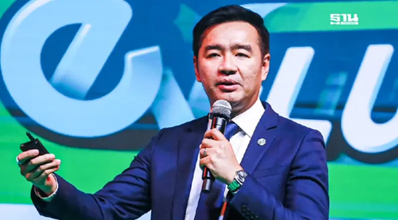 Grab เดินหน้าสู่ Net Zero ชูแผน 3R เร่งเปลี่ยนรถเป็น EV 10% ปี 69 Grab เดินหน้าสู่ Net Zero ชูแผน 3R เร่งเปลี่ยนรถเป็น EV 10% ปี 69