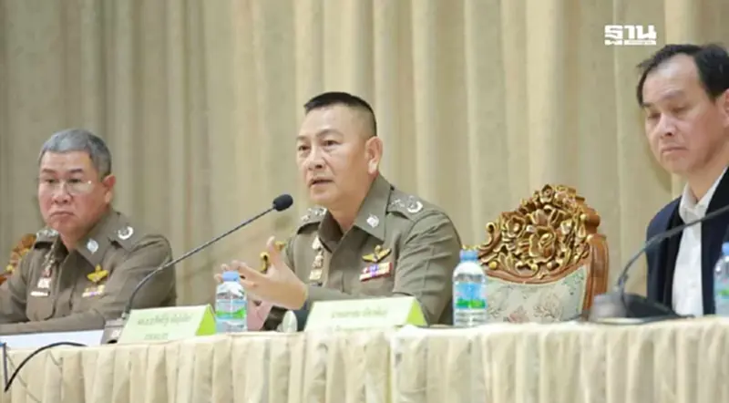 สตช.แถลงสรุปเหตุ“ไฟไหม้รถบัส” เสียชีวิต 23 ราย บาดเจ็บ 3 คนขับรถสารภาพ สตช.แถลงสรุปเหตุ“ไฟไหม้รถบัส” เสียชีวิต 23 ราย บาดเจ็บ 3 คนขับรถสารภาพ