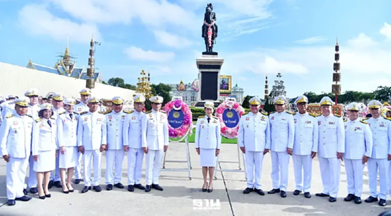 "วันปิยมหาราช 2567" นายกฯนำครม.วางพวงมาลา น้อมรำลึกในพระมหากรุณาธิคุณ "วันปิยมหาราช 2567" นายกฯนำครม.วางพวงมาลา น้อมรำลึกในพระมหากรุณาธิคุณ