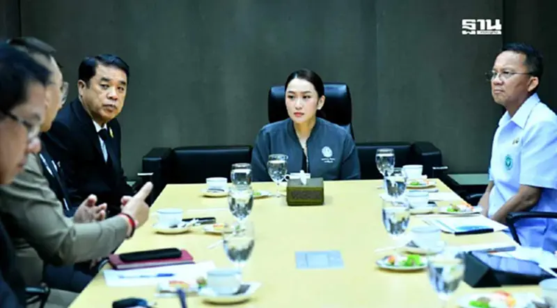 นายกฯ สรุปรถบัสไฟไหม้ อย่าแก้ปลายเหตุ “ทัศนศึกษาไม่ทำร้ายเด็ก” นายกฯ สรุปรถบัสไฟไหม้ อย่าแก้ปลายเหตุ “ทัศนศึกษาไม่ทำร้ายเด็ก”