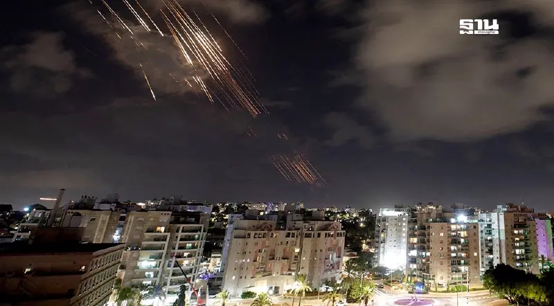 เดือด! “อิหร่าน” ยิงขีปนาวุธเกือบ 200 ลูกถล่ม “อิสราเอล”