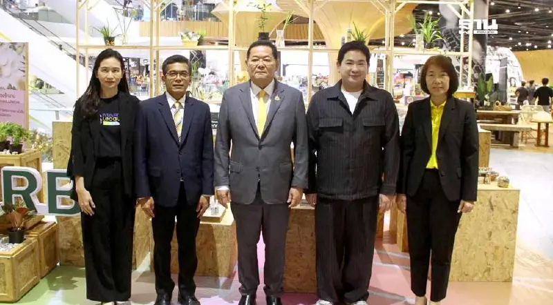 "พาณิชย์" รุกสร้างตลาดใหม่ผลิตภัณฑ์ชุมชน เจาะตลาดนักท่องเที่ยวต่างชาติ