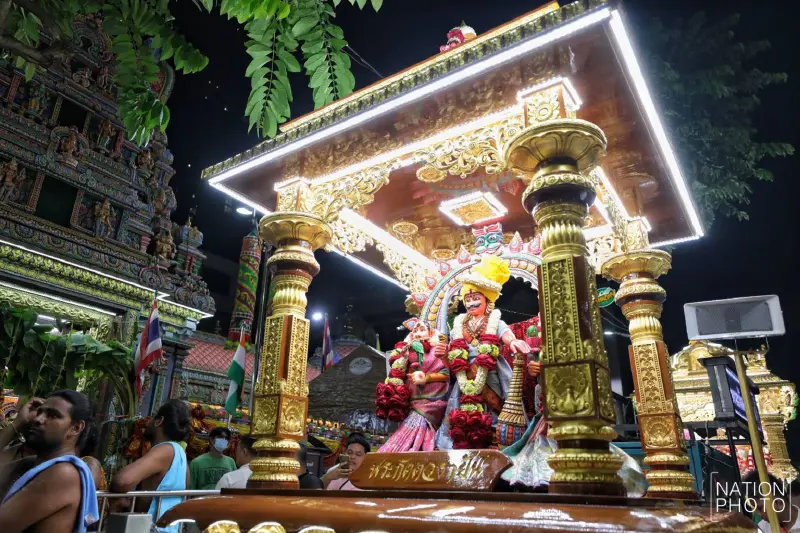 ภาพชุด "งานนวราตรี วัดแขกสีลม 2567" คนร่วมงานแน่น 