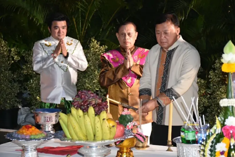 ประมวลภาพ ประเพณีลอยกระทง ท่าน้ำปากเกร็ด กระตุ้นเศรษฐกิจนนทบุรี ประมวลภาพ ประเพณีลอยกระทง ท่าน้ำปากเกร็ด กระตุ้นเศรษฐกิจนนทบุรี
