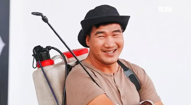 “สมรักษ์ คำสิงห์” เส้นเลือดในสมองตีบ อยู่ในห้อง ICU “หมอ” ดูอาการใกล้ชิด “สมรักษ์ คำสิงห์” เส้นเลือดในสมองตีบ อยู่ในห้อง ICU “หมอ” ดูอาการใกล้ชิด
