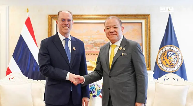 "พิชัย" ถก ทูตลักเซมเบิร์ก เร่งขยายการลงทุน ดัน FTA ไทย-อียู ให้สำเร็จ "พิชัย" ถก ทูตลักเซมเบิร์ก เร่งขยายการลงทุน ดัน FTA ไทย-อียู ให้สำเร็จ
