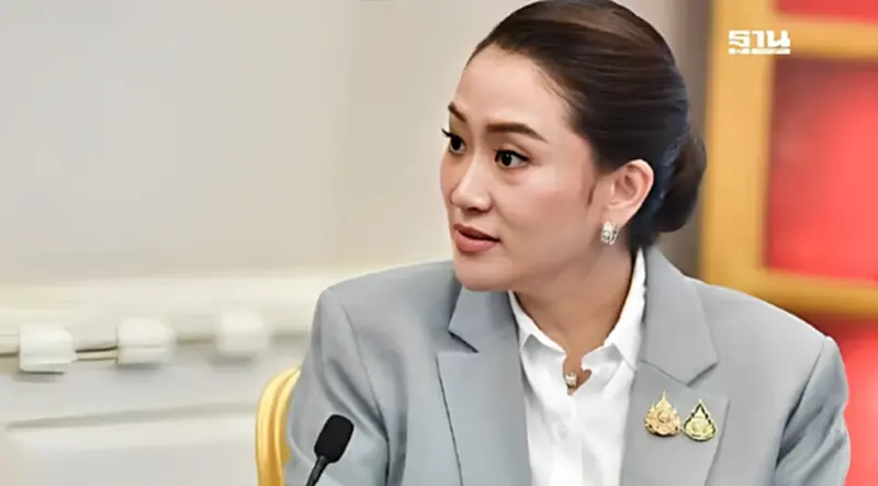 นายกฯ เตรียมลงใต้ตรวจน้ำท่วม สั่งครม. พร้อมแถลงผลงานรัฐบาล 90 วัน นายกฯ เตรียมลงใต้ตรวจน้ำท่วม สั่งครม. พร้อมแถลงผลงานรัฐบาล 90 วัน