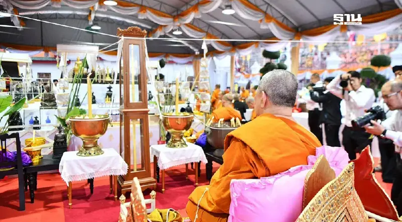เปิดภาพ วัดอรุณฯ จัดพิธีพุทธาภิเษกครั้งยิ่งใหญ่ ระดมทุนบูรณะโบราณสถาน เปิดภาพ วัดอรุณฯ จัดพิธีพุทธาภิเษกครั้งยิ่งใหญ่ ระดมทุนบูรณะโบราณสถาน