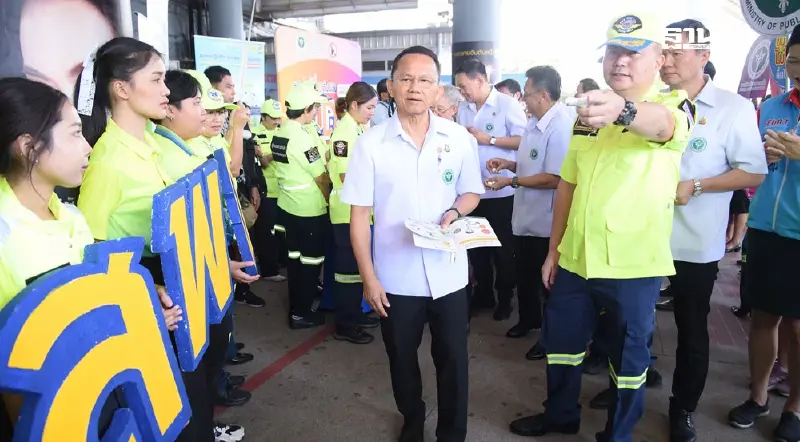 สมศักดิ์ ลุยหมอชิต รณรงค์ขับขี่ปลอดภัย ย้ำเมาแล้วขับเจอโทษหนัก 