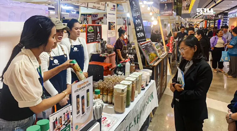 “กรมพัฒนาธุรกิจการค้า” สร้างโอกาสผู้ประกอบการทั่วไทย ปั้นเศรษฐกิจ 500 ล้าน “กรมพัฒนาธุรกิจการค้า” สร้างโอกาสผู้ประกอบการทั่วไทย ปั้นเศรษฐกิจ 500 ล้าน
