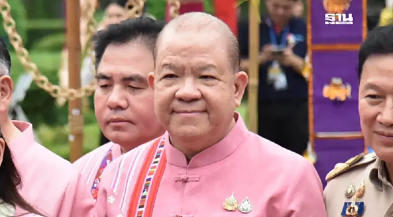 เกษตรกรเฮ ครม.สัญจร เคาะ มาตรการราคาข้าว-ข้าวโพด ปี 67/68 วงเงิน 9.9 พันล้าน เกษตรกรเฮ ครม.สัญจร เคาะ มาตรการราคาข้าว-ข้าวโพด ปี 67/68 วงเงิน 9.9 พันล้าน