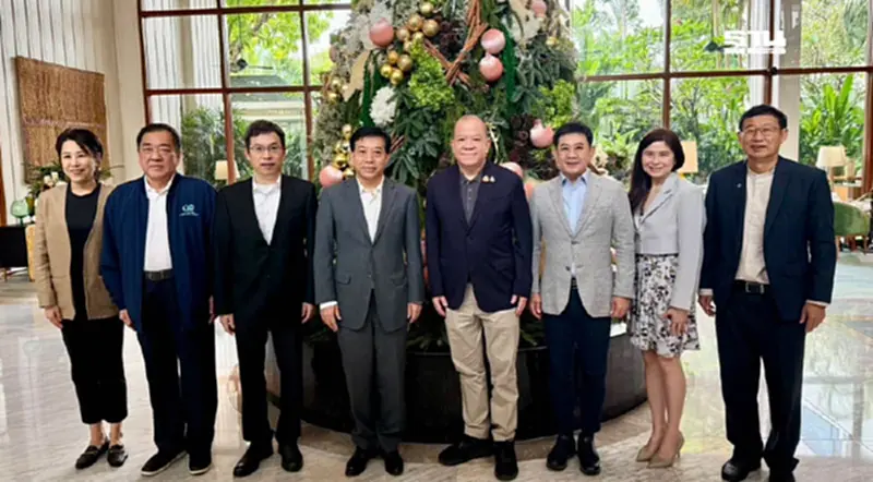 "พิชัย" ถกทูตจีน เร่งแก้ปัญหาธุรกิจข้ามแดน ดันส่งออกสินค้าเกษตร "พิชัย" ถกทูตจีน เร่งแก้ปัญหาธุรกิจข้ามแดน ดันส่งออกสินค้าเกษตร
