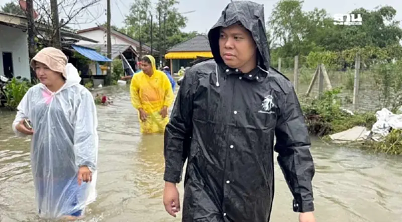 “สรรเพชญ"เรียกร้องรัฐบาลแก้ไขปัญหาน้ำท่วมภาคใต้แบบยั่งยืน “สรรเพชญ"เรียกร้องรัฐบาลแก้ไขปัญหาน้ำท่วมภาคใต้แบบยั่งยืน
