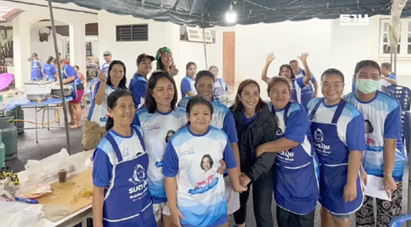 “พิมพ์ภัทรา”เปิดบ้านตั้งโรงครัวช่วยผู้ประสบภัยน้ำท่วมนครศรีธรรมราช “พิมพ์ภัทรา”เปิดบ้านตั้งโรงครัวช่วยผู้ประสบภัยน้ำท่วมนครศรีธรรมราช