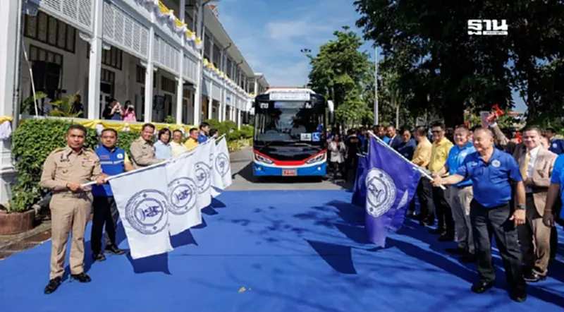 อบจ.ภูเก็ตทดลองเดินรถ EV BUS ยกระดับขนส่งสาธารณะ ดัน "สมาร์ทซิตี้" อบจ.ภูเก็ตทดลองเดินรถ EV BUS ยกระดับขนส่งสาธารณะ ดัน "สมาร์ทซิตี้"