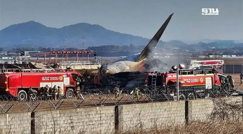 เกาหลีใต้ สั่งตรวจ Boeing 737-800 ทุกลำ สกัดโศกนาฏกรรมซ้ำรอย Jeju Air เกาหลีใต้ สั่งตรวจ Boeing 737-800 ทุกลำ สกัดโศกนาฏกรรมซ้ำรอย Jeju Air