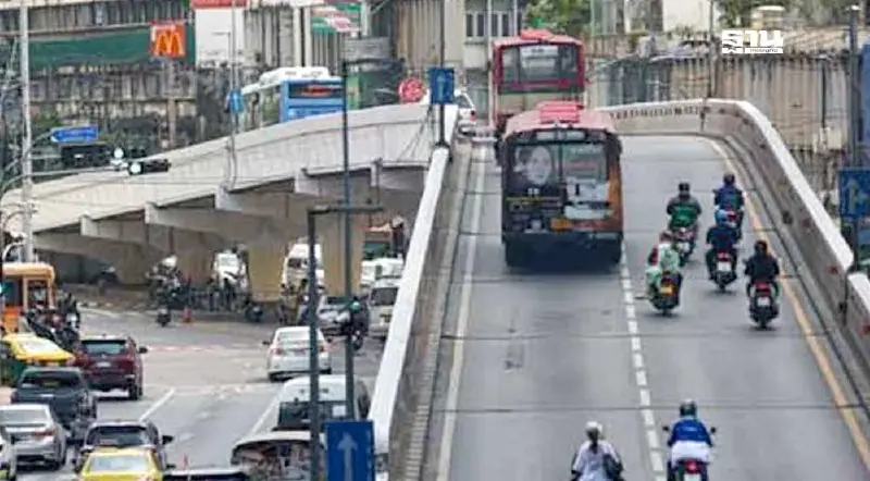 “กทม.” เบรกแผนรื้อสะพานข้ามแยกราชเทวี สร้าง “สายสีส้ม”