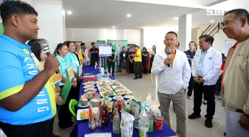 สมศักดิ์ ชูโรงเรียนเบาหวานโคราชแบบอย่างขยายทั่วประเทศ สมศักดิ์ ชูโรงเรียนเบาหวานโคราชแบบอย่างขยายทั่วประเทศ