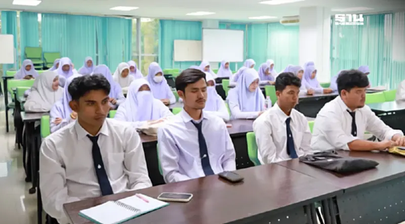 เปิดรับสมัครนักเรียนชายแดนศึกษาต่อมหาวิทยาลัยปีนี้ใน 12 แห่ง เปิดรับสมัครนักเรียนชายแดนศึกษาต่อมหาวิทยาลัยปีนี้ใน 12 แห่ง