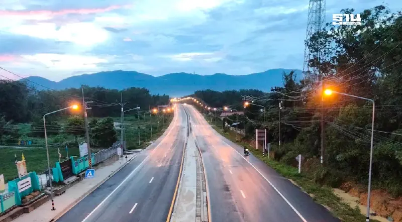 วิ่งฉิว ถนนทางหลวง สาย 4056-นราธิวาส หนุนท่องเที่ยวชายแดนมาเลเซีย วิ่งฉิว ถนนทางหลวง สาย 4056-นราธิวาส หนุนท่องเที่ยวชายแดนมาเลเซีย