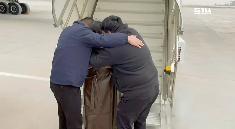 เอกชน บี้รัฐบาลแจงสหรัฐฯ ด่วน ปมส่งอุยกูร์กลับจีน เสี่ยงโดนกำแพงภาษี เอกชน บี้รัฐบาลแจงสหรัฐฯ ด่วน ปมส่งอุยกูร์กลับจีน เสี่ยงโดนกำแพงภาษี