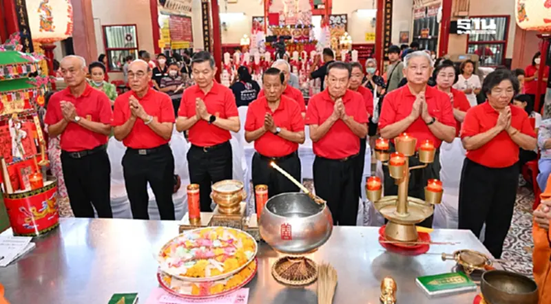 “มูลนิธิป่อเต็กตึ๊ง”จัดพิธีจุดเทียนเปิดงานเทศกาลง่วนเซียว ประจำปี 2568 “มูลนิธิป่อเต็กตึ๊ง”จัดพิธีจุดเทียนเปิดงานเทศกาลง่วนเซียว ประจำปี 2568