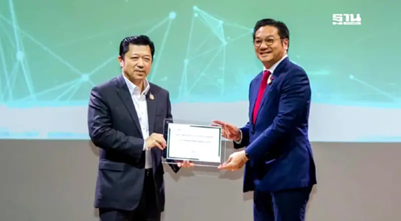 “TRUE” รับ 2 รางวัล ESG Corporate Excellence และ CG Achievement 2024 “TRUE” รับ 2 รางวัล ESG Corporate Excellence และ CG Achievement 2024