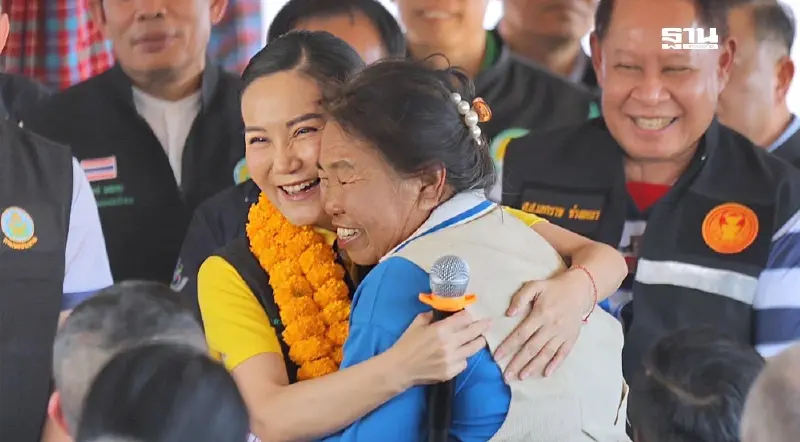 "นฤมล“ รัฐมนตรีเกษตรฯ ลงพื้นที่ซับน้ำตาชาวขอนแก่น