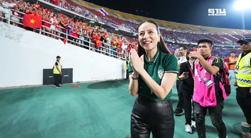 97% แฟนบอลไทย ชื่นชม สมาคมกีฬาฟุตบอล ยุค #มาดามแป้ง 97% แฟนบอลไทย ชื่นชม สมาคมกีฬาฟุตบอล ยุค #มาดามแป้ง
