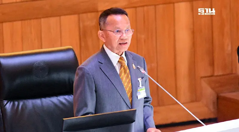 สมศักดิ์ แจงสภา แก้ปมขาดบุคลากร ผลิตแพทย์เพิ่มควบคู่ลดคนป่วย