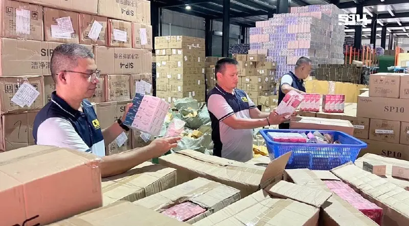 ทลายโกดังเครื่องสำอาง-อาหารไร้คุณภาพ ยึดของกลางมูลค่ากว่า 46 ล้าน