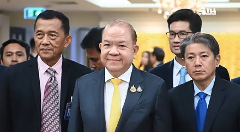 พาณิชย์ ถก ผู้ว่าฯจันทบุรี สร้างความเชื่อมั่นส่งออกทุเรียนไปจีน พาณิชย์ ถก ผู้ว่าฯจันทบุรี สร้างความเชื่อมั่นส่งออกทุเรียนไปจีน