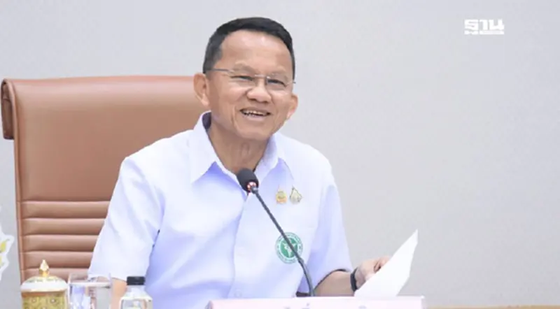 สมศักดิ์ ปลื้ม สสจ.เดินหน้านโยบายลดการเจ็บป่วยทะลุเป้า 23 ล้านคน สมศักดิ์ ปลื้ม สสจ.เดินหน้านโยบายลดการเจ็บป่วยทะลุเป้า 23 ล้านคน