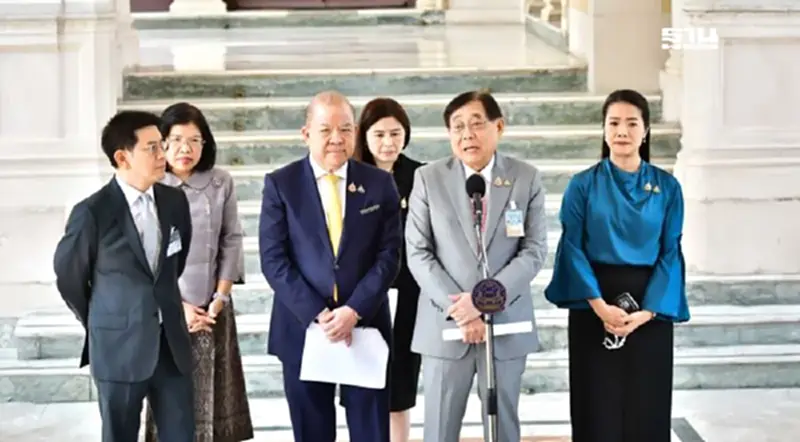 รัฐบาลดึงอำนาจ สอท.-หอการค้า ออกใบรับรองถิ่นกำเนิดสินค้า คืนพาณิชย์ รัฐบาลดึงอำนาจ สอท.-หอการค้า ออกใบรับรองถิ่นกำเนิดสินค้า คืนพาณิชย์