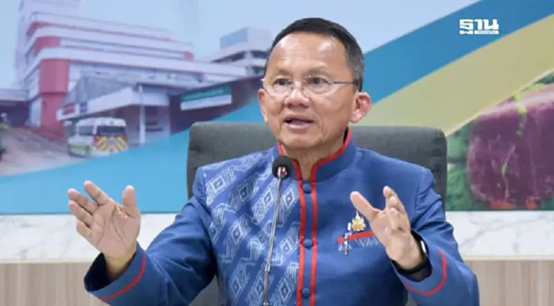 สมศักดิ์ แก้วิกฤตหมอบึงกาฬ เปิดสิทธิ์พิเศษ เพิ่มโควต้า ลดใช้ทุน สมศักดิ์ แก้วิกฤตหมอบึงกาฬ เปิดสิทธิ์พิเศษ เพิ่มโควต้า ลดใช้ทุน