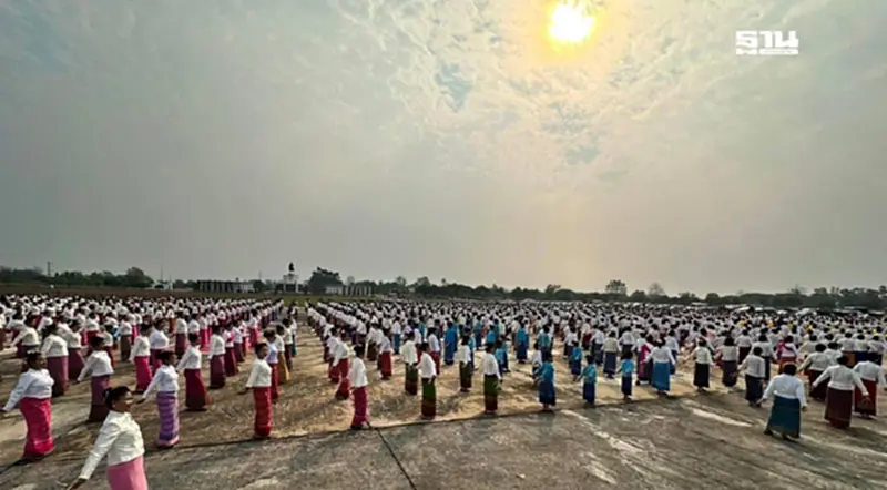 เตรียมบันทึก Guinness World Records ฟ้อนเล็บงานสมโภชเชียงใหม่ 729 ปี เตรียมบันทึก Guinness World Records ฟ้อนเล็บงานสมโภชเชียงใหม่ 729 ปี