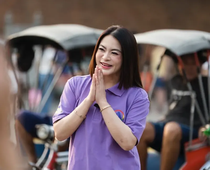 "มาดามหยก" นั่งหัวหน้าพรรคก้าวอิสระ อีกสมัย "ช่างผมพันล้าน" ขึ้นรองหัวหน้า "มาดามหยก" นั่งหัวหน้าพรรคก้าวอิสระ อีกสมัย "ช่างผมพันล้าน" ขึ้นรองหัวหน้า