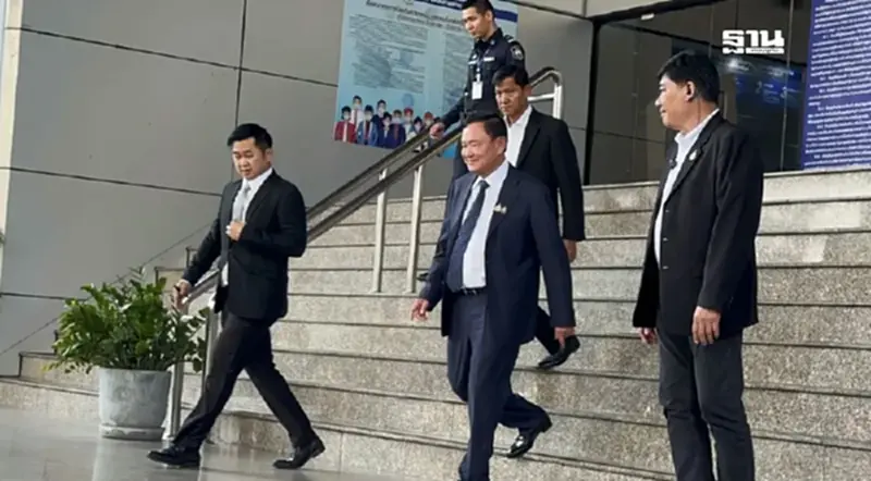 “ทักษิณ”ร้องขอศาลไปสหรัฐเจรจาภาษีส่งออกกับ“ทรัมป์” “ทักษิณ”ร้องขอศาลไปสหรัฐเจรจาภาษีส่งออกกับ“ทรัมป์”