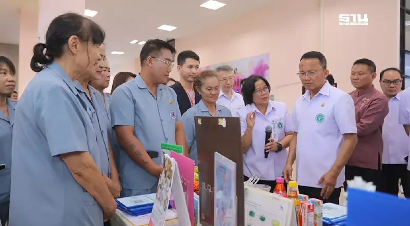 สมศักดิ์ นำทัพ 10 คลินิกพิเศษ ลุยลำพูน รุกคัดกรอง-ป้องกัน NCDs