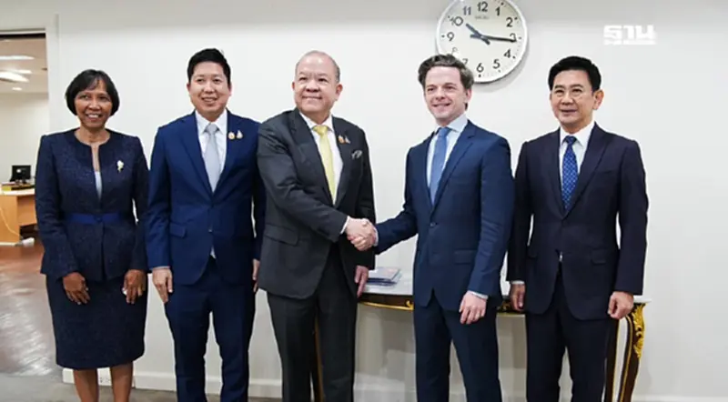 บิ๊กไอที ส่งข้อมูลเด็ดไทยหยิบเจรจาภาษีสหรัฐฯ ยันไม่ย้ายฐานผลิตกลับ บิ๊กไอที ส่งข้อมูลเด็ดไทยหยิบเจรจาภาษีสหรัฐฯ ยันไม่ย้ายฐานผลิตกลับ