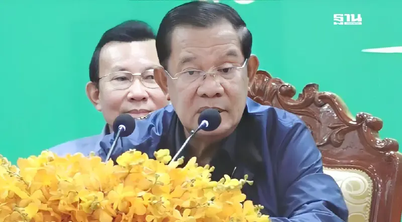 "ฮุน เซน" แฉทักษิณ ป่วยทิพย์ แค่สวมเฝือกถ่ายรูปคู่ ลั่นทำงานกับแพทองธารไม่ได้