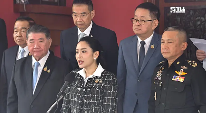 รัฐบาลผนึกกองทัพ ลั่น 'ปกป้องอธิปไตย' ยึดสันติวิธีปมขัดแย้งกัมพูชา รัฐบาลผนึกกองทัพ ลั่น 'ปกป้องอธิปไตย' ยึดสันติวิธีปมขัดแย้งกัมพูชา