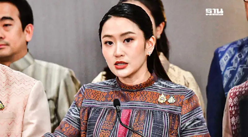 "นายกฯ" ยันคุยตรง "ฮุน เซน-ฮุน มาเนต" ยึดเจรจา JBC อย่างสันติวิธี "นายกฯ" ยันคุยตรง "ฮุน เซน-ฮุน มาเนต" ยึดเจรจา JBC อย่างสันติวิธี