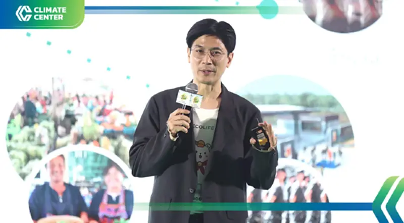 "ท็อป พิพัฒน์" ชวนธุรกิจปรับพฤติกรรม สู่ Net Zero ย้ำ ESG เริ่มจากคนในองค์กร "ท็อป พิพัฒน์" ชวนธุรกิจปรับพฤติกรรม สู่ Net Zero ย้ำ ESG เริ่มจากคนในองค์กร