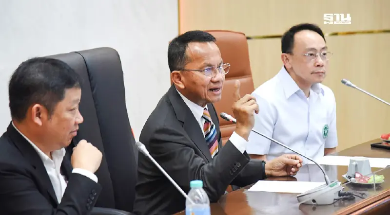 สมศักดิ์ ถกผู้ประกอบการกัญชา เห็นตรงกันใช้ทางการแพทย์