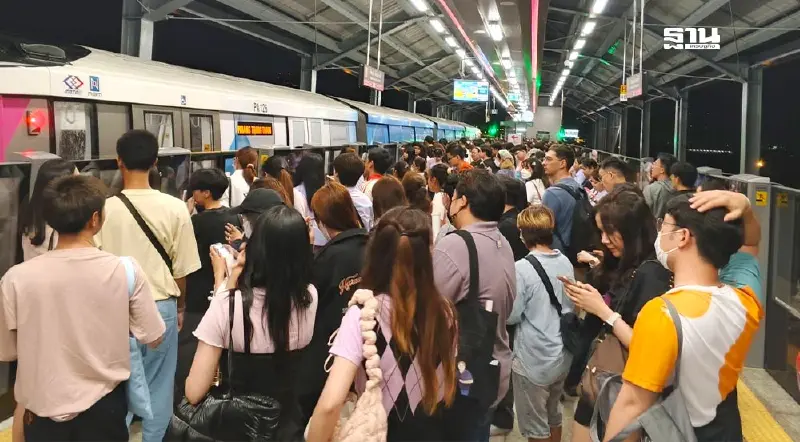 วันหยุดยาวคึกคัก! คนแห่ใช้ระบบรางรถไฟฟ้าสีชมพูทะลุ 1.2 ล้านเที่ยว วันหยุดยาวคึกคัก! คนแห่ใช้ระบบรางรถไฟฟ้าสีชมพูทะลุ 1.2 ล้านเที่ยว