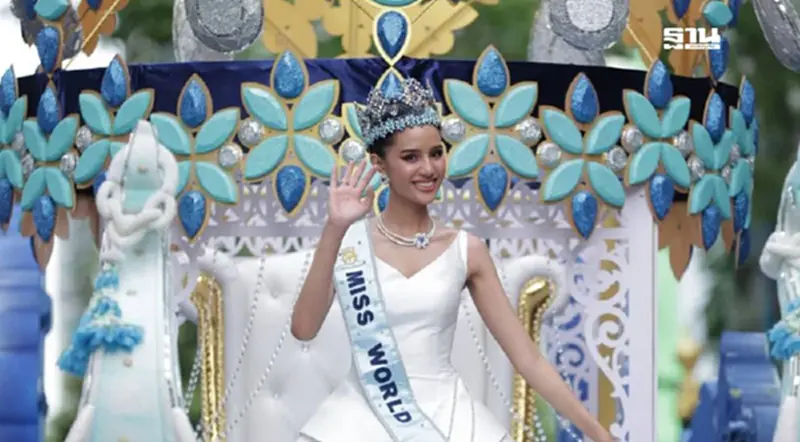 เบื้องหลัง ขบวนรถแห่ "โอปอล สุชาตา" สุดอลังการโดยจ่าวิรัชฟู้ดส์ ปลาร้า เบื้องหลัง ขบวนรถแห่ "โอปอล สุชาตา" สุดอลังการโดยจ่าวิรัชฟู้ดส์ ปลาร้า