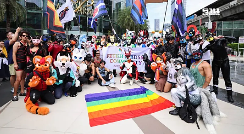 ประมวลภาพ ขบวนพาเหรด Bangkok Pride Festival ฉลองสู่ Pride Destination ระดับโลก ประมวลภาพ ขบวนพาเหรด Bangkok Pride Festival ฉลองสู่ Pride Destination ระดับโลก