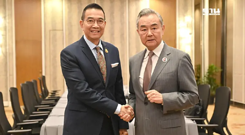จีนขยับบทบาท “คนกลาง” หนุนไทย-กัมพูชาเคลียร์ปมชายแดน จีนขยับบทบาท “คนกลาง” หนุนไทย-กัมพูชาเคลียร์ปมชายแดน