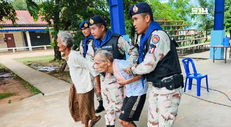 ทบ.เร่งอพยพ ปชช. 14 อำเภอ  4 จังหวัดหลังเหตุสู้รบชายแดนไทย-กัมพูชา